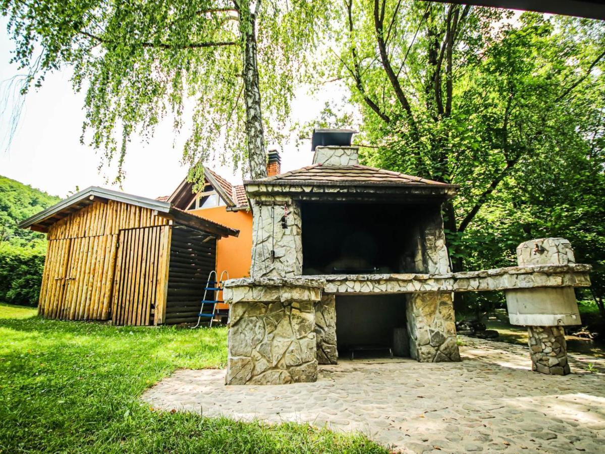 Home Eden Dobrenica Bihać Zewnętrze zdjęcie